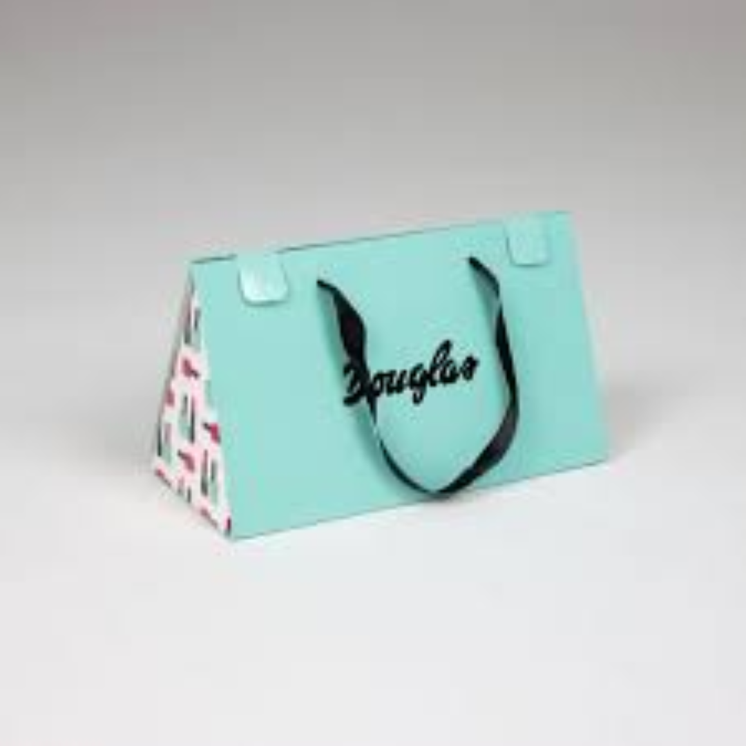H13 NON WOVEN TRIANGLE PRINTED GIFT BAG